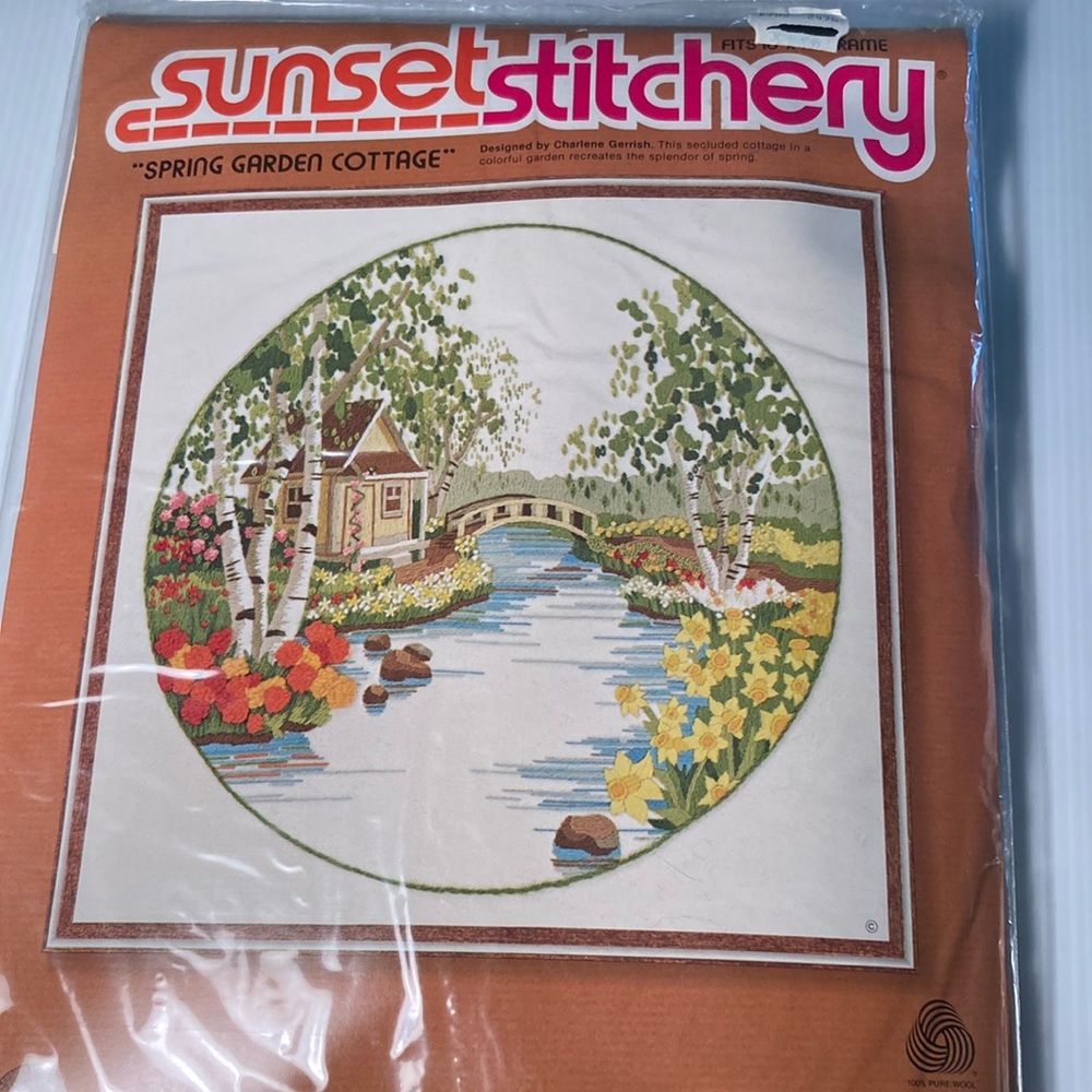 Vintage 1978 sunset stitchery kit. “Spring garden cottage” 16‎ x 16 circular